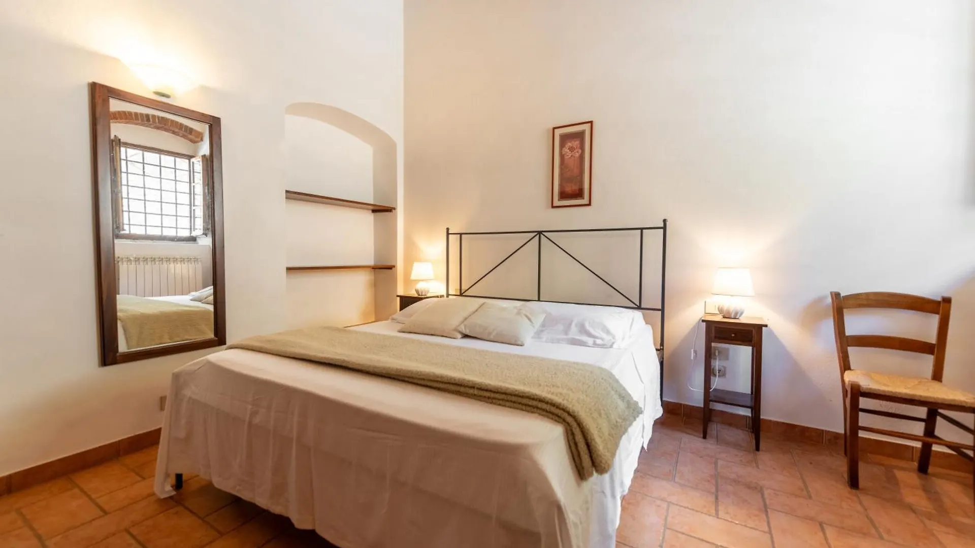 La Ferriera Exclusive Resort - Pool & Waterfall Loro Ciuffenna