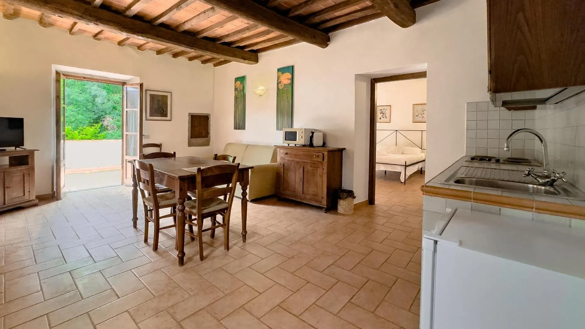 La Ferriera Exclusive Resort - Pool & Waterfall Loro Ciuffenna