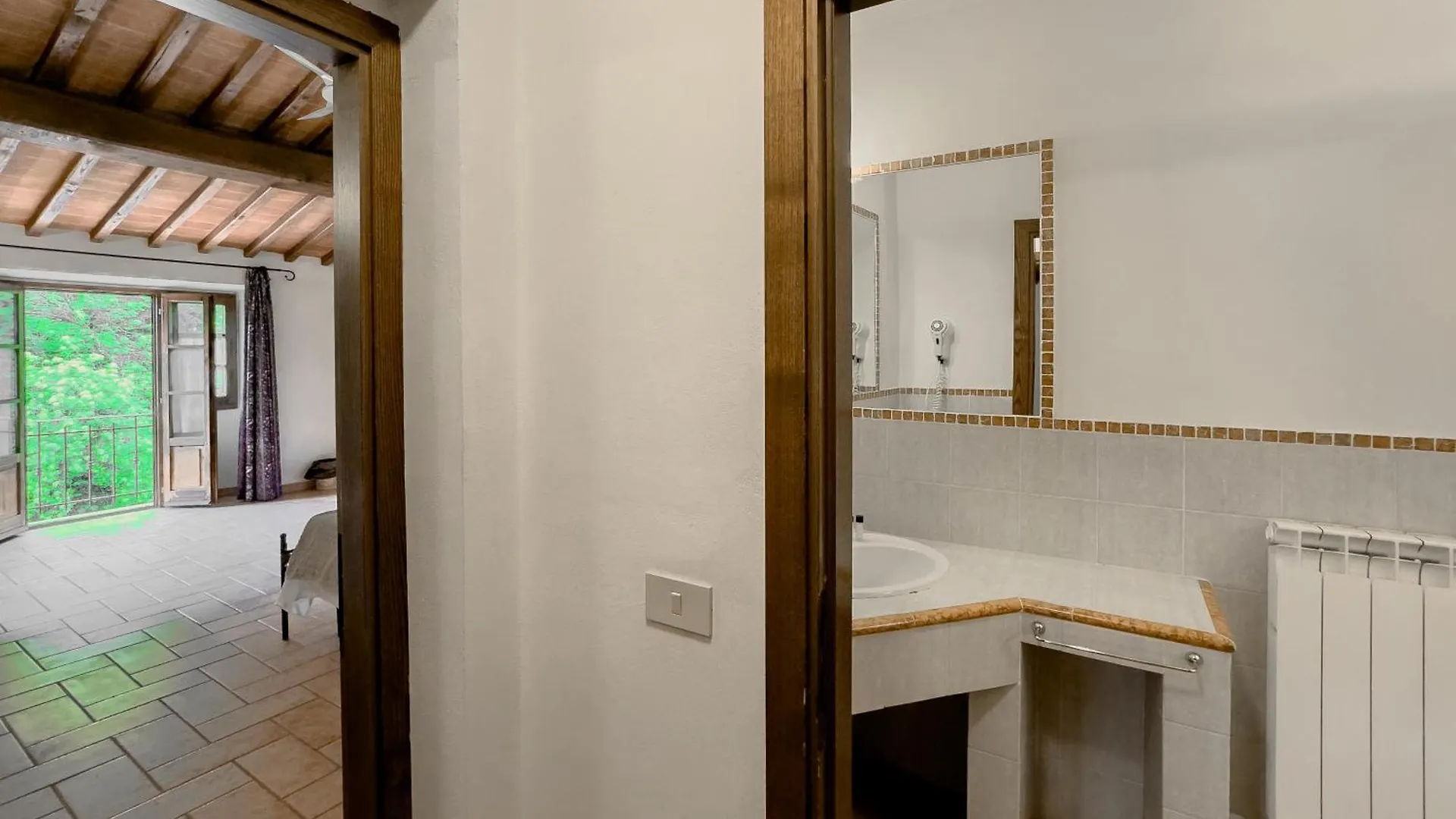 La Ferriera Exclusive Resort - Pool & Waterfall Loro Ciuffenna 0*,