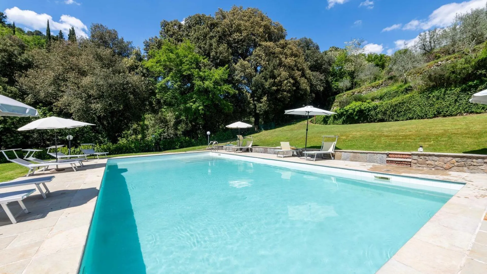 La Ferriera Exclusive Resort - Pool & Waterfall Loro Ciuffenna Vakantieboerderij